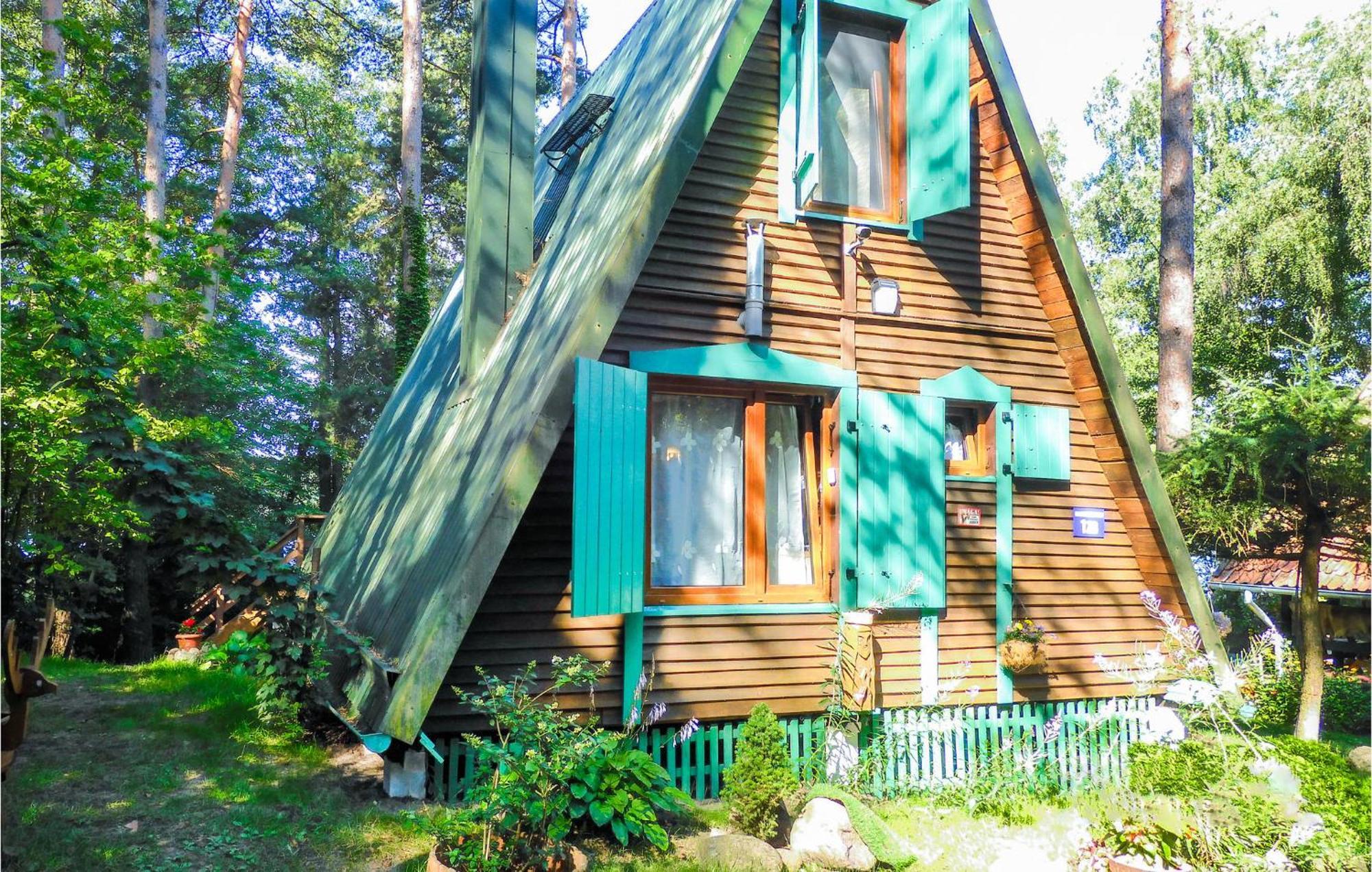 Lovely Home In Mragowo With Kitchenette 코세보 외부 사진
